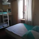 Crew Lighthouse * Антіб