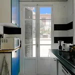Crew Lighthouse * Антіб