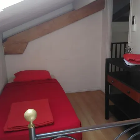 Albergue Crew Lighthouse Antibes