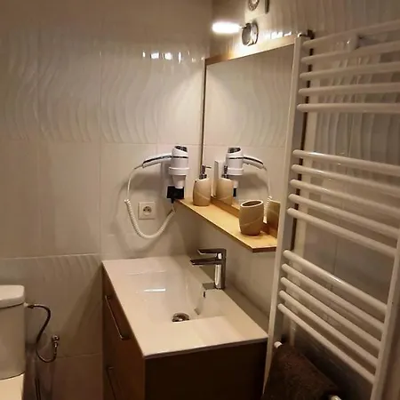 Hostel Crew Lighthouse *