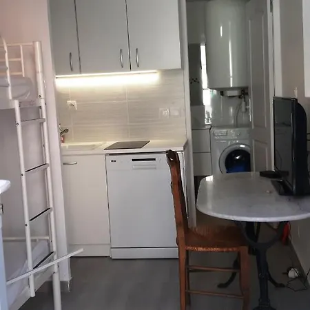 Albergue Crew Lighthouse Antibes