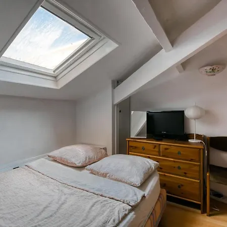 Hostel Crew Lighthouse