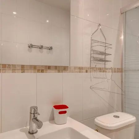 Crew Lighthouse Antibes