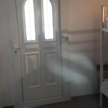 Hostel Crew Lighthouse *