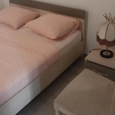 Albergue Crew Lighthouse Antibes