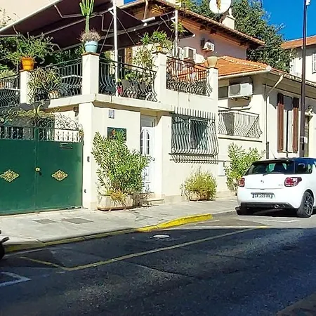 Ostello Crew Lighthouse *