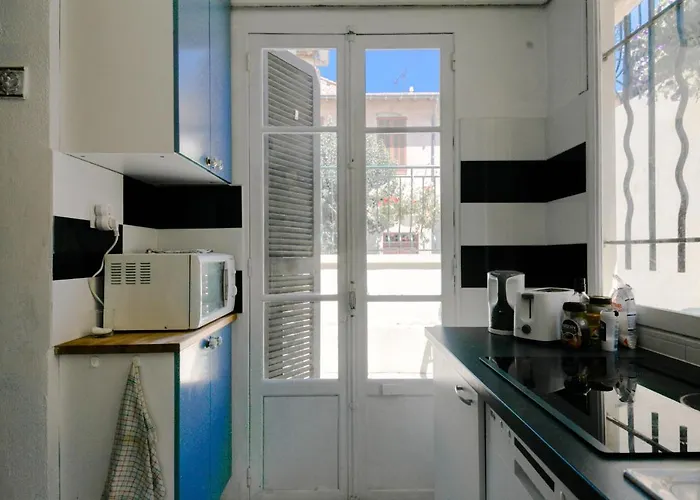 Crew Lighthouse * Antibes