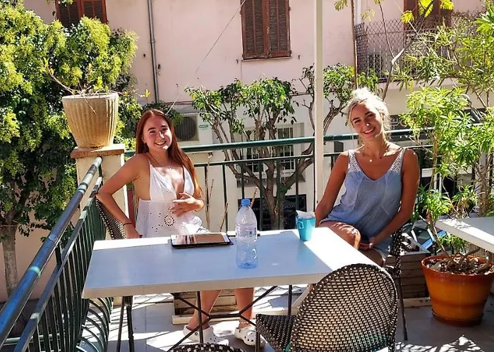 Crew Lighthouse Antibes