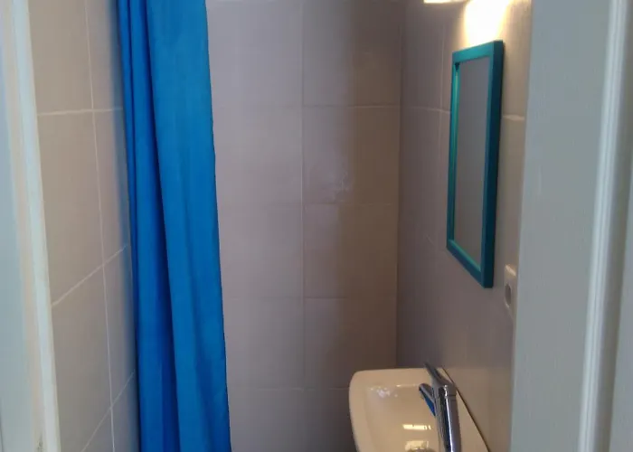 Ostello Crew Lighthouse Antibes